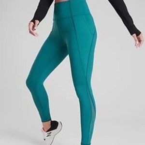 Athleta Lightning Stash Pocket 7/8 Tight Medium